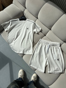 Calvin Klein Beyaz Şortlu Takım
