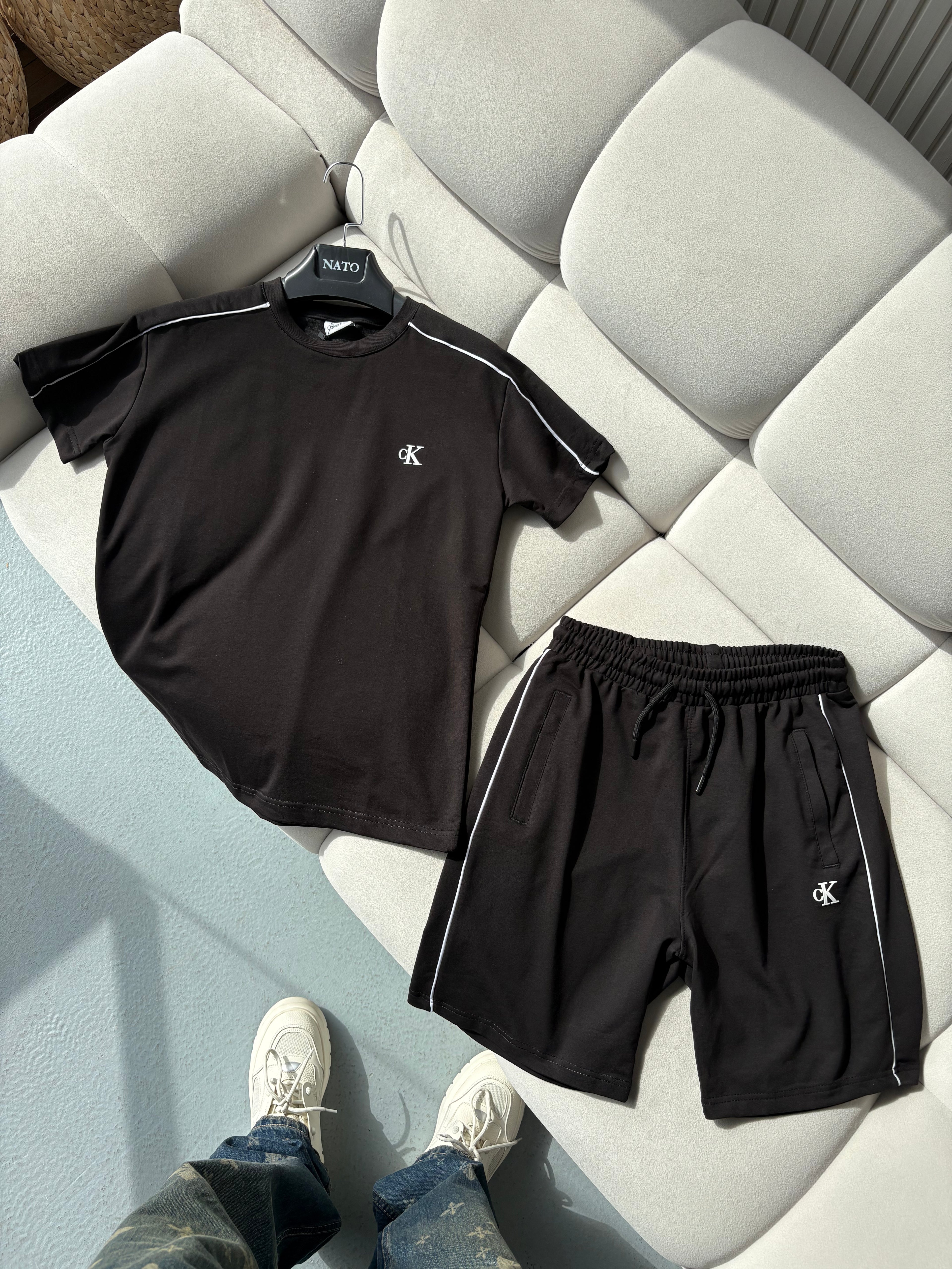Calvin Klein Siyah Şortlu Takım